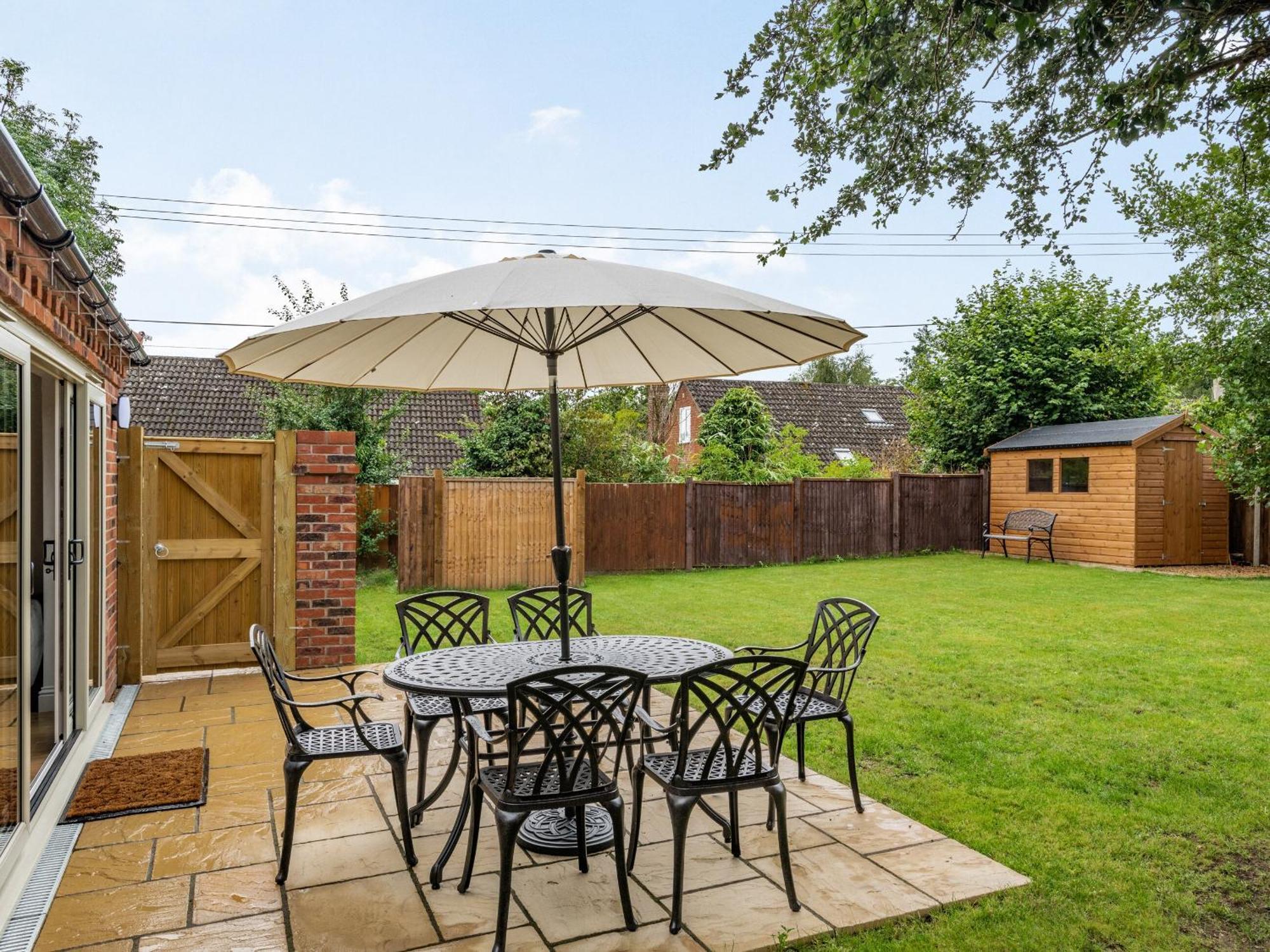 Clematis Cottage Thorpe Market Exterior foto
